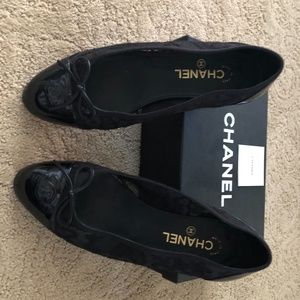 Authentic Chanel Black  Lace Ballet Flats